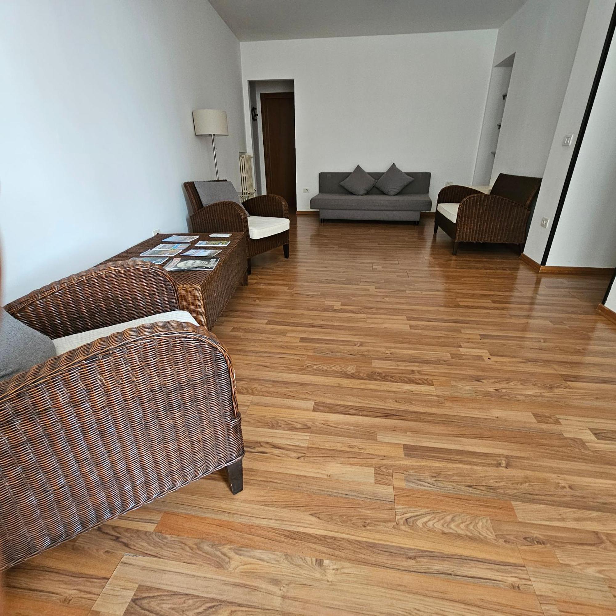 Essential Room & Parking In Centro Citta Con Parcheggio Privato E Wifi Potenza Exterior foto